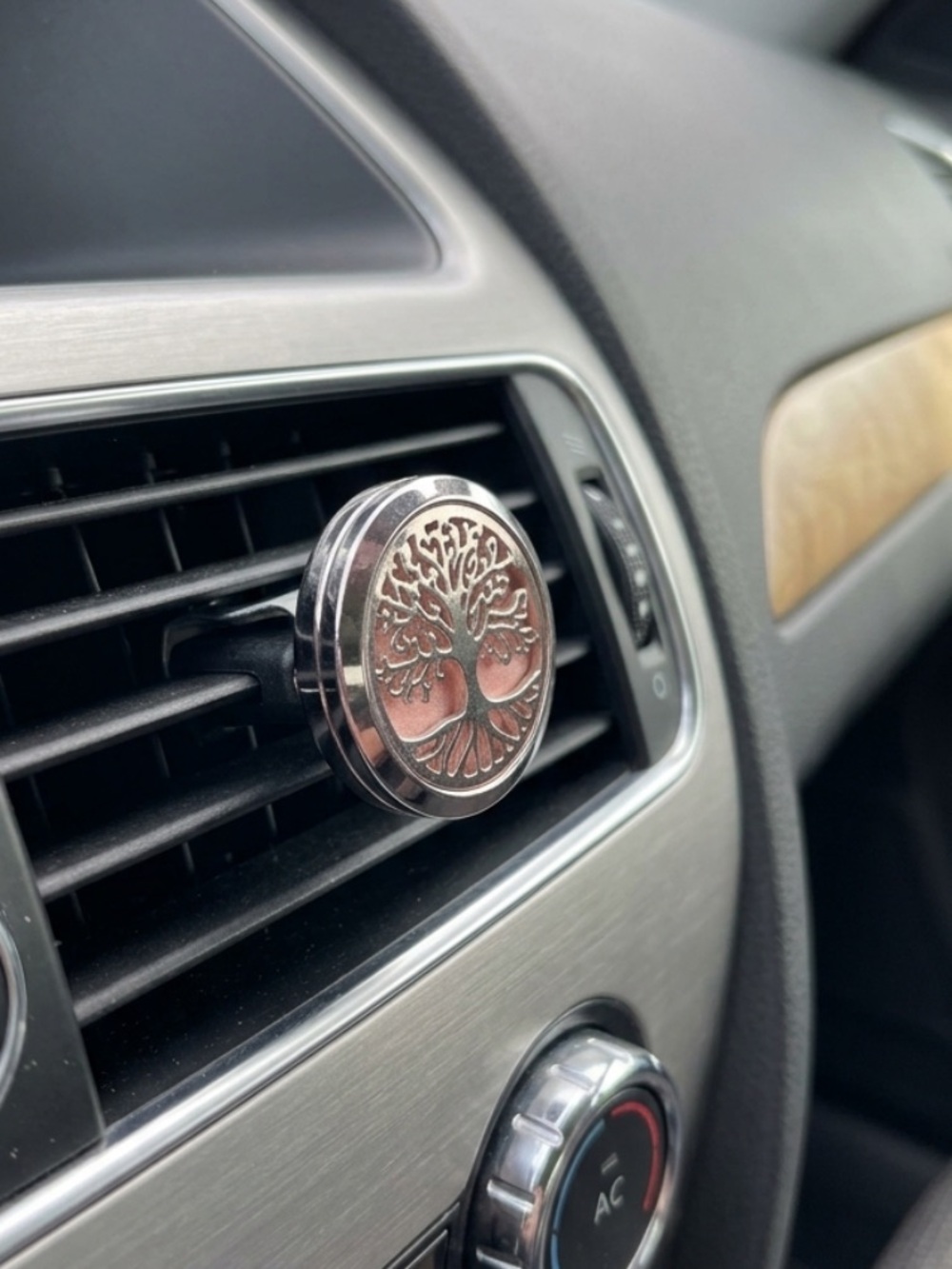 🆕 Tree of Life Design Car Vent Magnetic Diffuser Clip